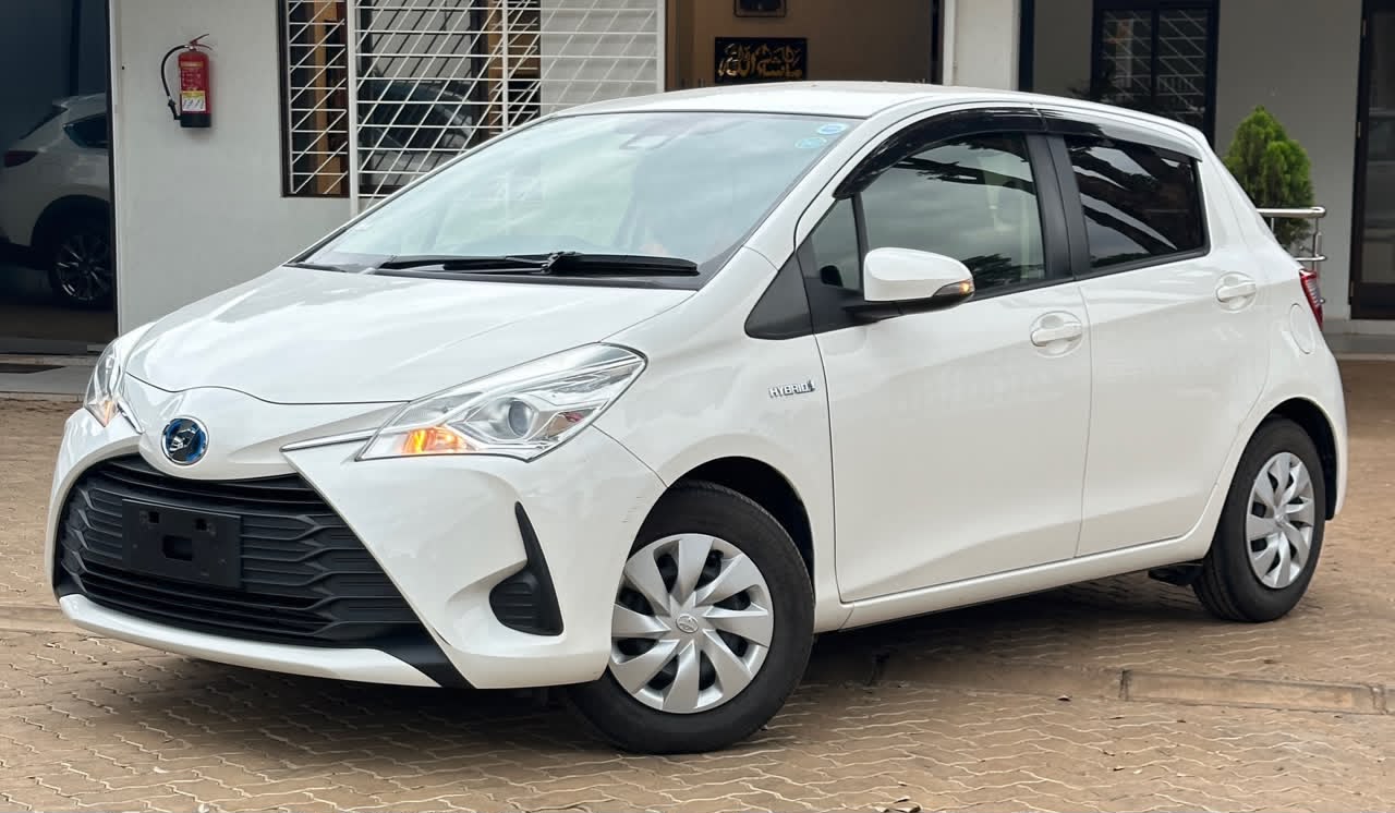 2019 Toyota Vitz — White